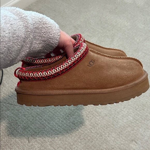 UGG Tasman Tan Suede Slippers with Red Accent - Picture 2 of 6